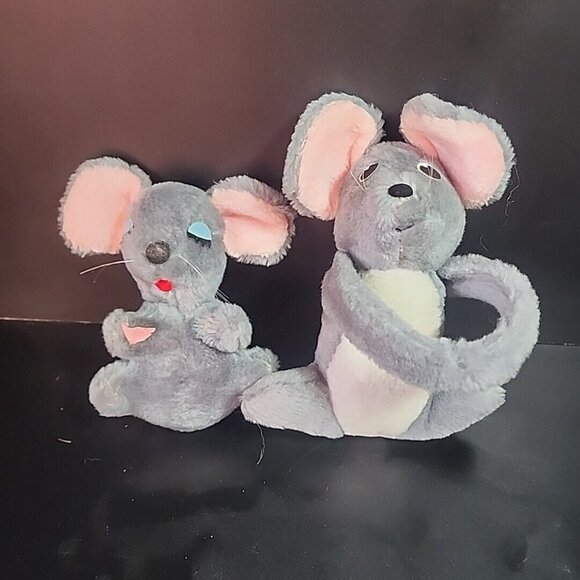 Vintage Mom and Babe Mouse Hugging Plush - Picture 5 of 9